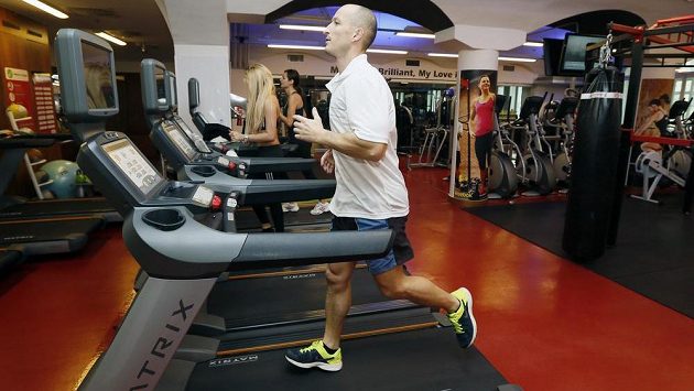 Stále běžím, běžím, je to nekonečný. (foceno v Jatomi Fitness) Stále běžím, běžím, je to nekonečný. (foceno v Jatomi Fitness)