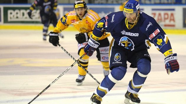 Jaromír Jágr v kladenském dresu během výluky v NHL. Jaromír Jágr v kladenském dresu během výluky v NHL.