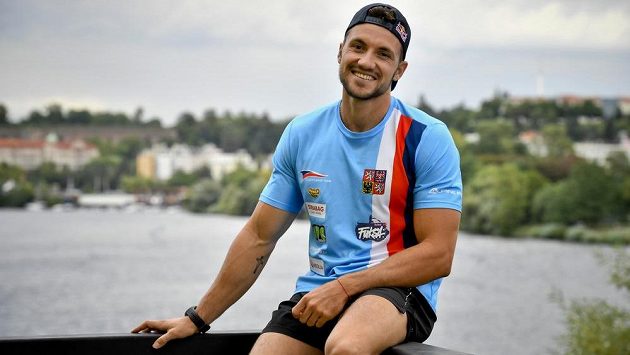 Kanoista Martin Fuksa před startem na mistrovství světa v rychlostní kanoistice v Maďarsku. Kanoista Martin Fuksa před startem na mistrovství světa v rychlostní kanoistice v Maďarsku.