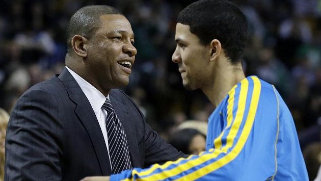 Trenér Doc Rivers (vlevo) a jeho syn Austin Rivers. Trenér Doc Rivers (vlevo) a jeho syn Austin Rivers.