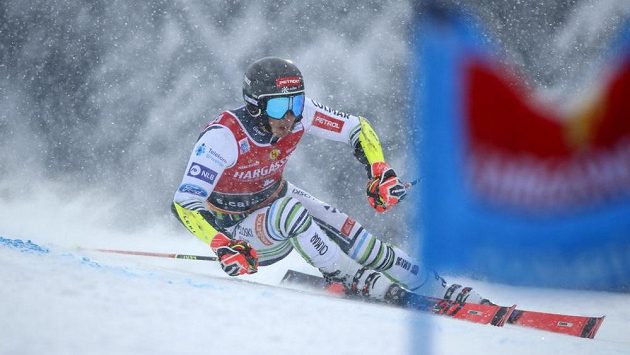 Slovinský lyžař Žan Kranjec na trati obřího slalomu v rámci Světového poháru v italské Santa Caterině. Slovinský lyžař Žan Kranjec na trati obřího slalomu v rámci Světového poháru v italské Santa Caterině.