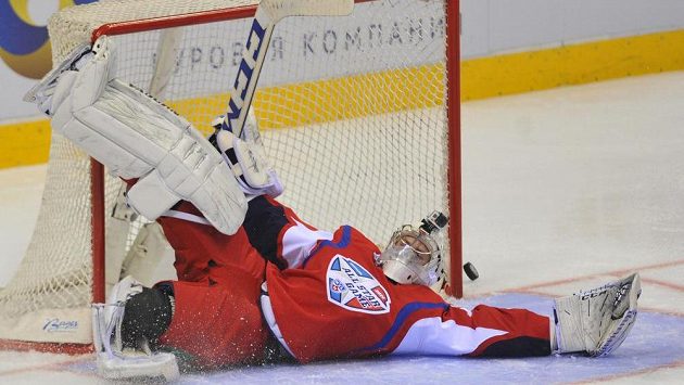 Utkání hvězd KHL v Bratislavě. Na snímku brankář výběru Východu Mikko Koskinen. Utkání hvězd KHL v Bratislavě. Na snímku brankář výběru Východu Mikko Koskinen.