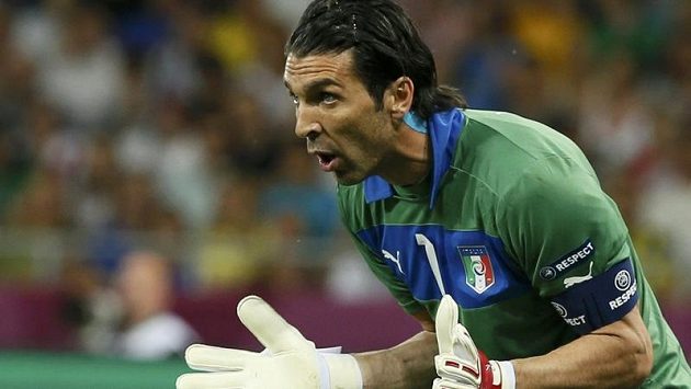 Italský brankář Gianluigi Buffon Italský brankář Gianluigi Buffon