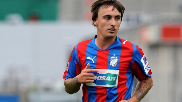 Záložník Martin Zeman v dresu Viktorie Plzeň. Záložník Martin Zeman v dresu Viktorie Plzeň.