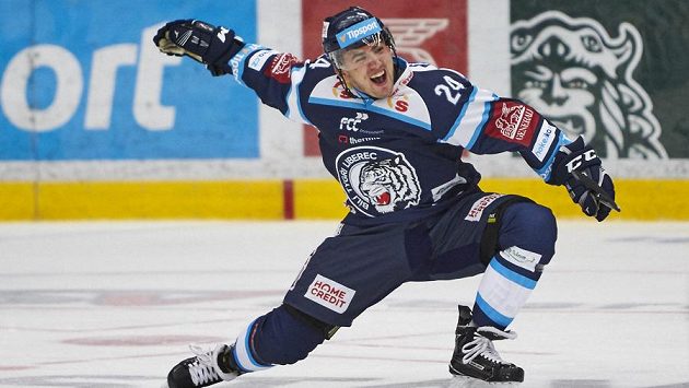Hokejový obránce Filip Pyrochta nyní bude hrát za Kometu Brno Hokejový obránce Filip Pyrochta nyní bude hrát za Kometu Brno