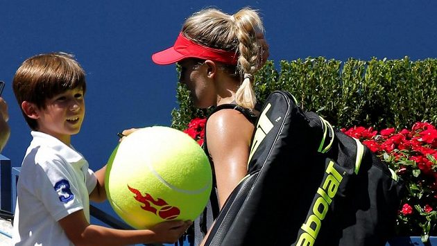 Kanaďanka Eugenie Bouchardová opouští US Open už po prvním kole. Kanaďanka Eugenie Bouchardová opouští US Open už po prvním kole.