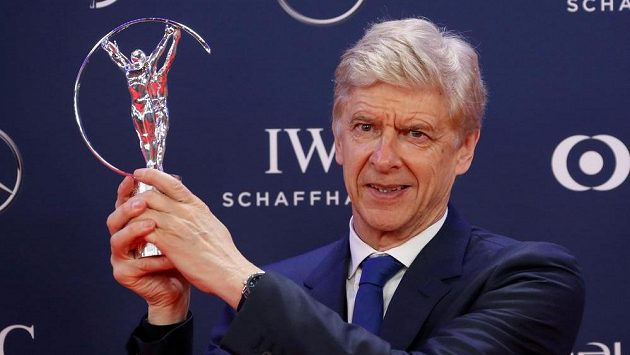 Bývalý dlouholetý trenér Arsenalu Arséne Wenger bude pracovat v mezinárodní federaci FIFA jako šéf globálního rozvoje fotbalu. Bývalý dlouholetý trenér Arsenalu Arséne Wenger bude pracovat v mezinárodní federaci FIFA jako šéf globálního rozvoje fotbalu.