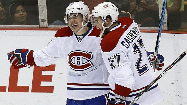 Brendan Gallagher (vlevo) oslavuje kuriózní gól proti Detroitu spolu s Alexem Galčeňukem. Brendan Gallagher (vlevo) oslavuje kuriózní gól proti Detroitu spolu s Alexem Galčeňukem.