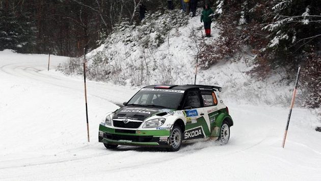 Jan Kopecký se Škodou Fabia S2000 na trati Jänner rallye Jan Kopecký se Škodou Fabia S2000 na trati Jänner rallye