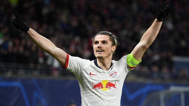 Minulý tyýden takto slavil Marcel Sabitzer postup do čtvrtfinále Ligy mistrů, teď i Lipsko řeši ekonomický dopad přerušené bundesligy. Minulý tyýden takto slavil Marcel Sabitzer postup do čtvrtfinále Ligy mistrů, teď i Lipsko řeši ekonomický dopad přerušené bundesligy.