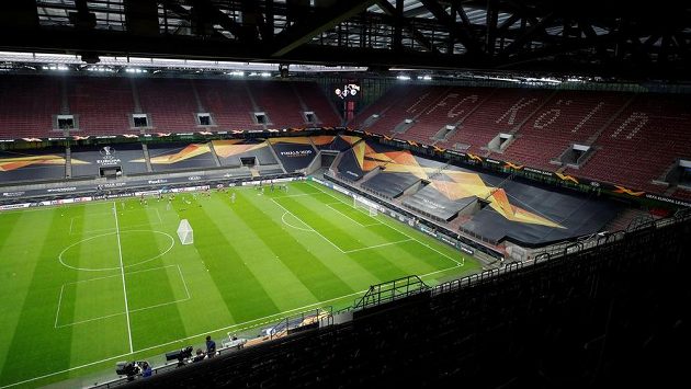 Stadion v Kolíně nad Rýnem, ilustrační foto. Stadion v Kolíně nad Rýnem, ilustrační foto.