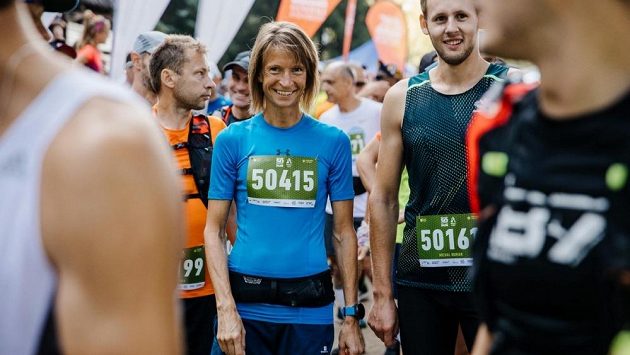 Radka Churáňová na startu letní Jizerské 50. Radka Churáňová na startu letní Jizerské 50.
