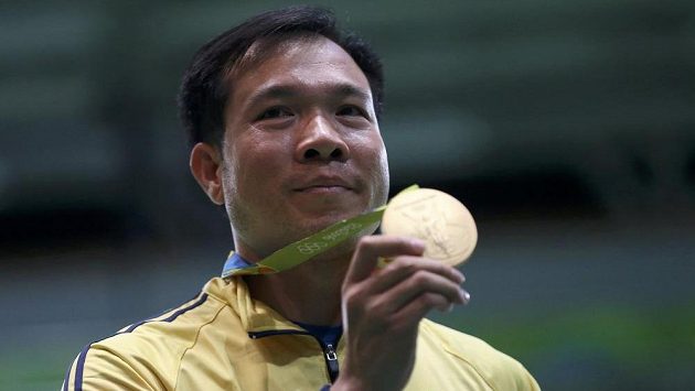 Sportovní střelec Hoang Xuan Vinh, olympijský vítěz ve vzduchové pistoli. Sportovní střelec Hoang Xuan Vinh, olympijský vítěz ve vzduchové pistoli.