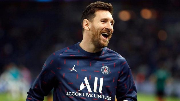 Lionel Messi v dobré náladě při rozcvičce před zápasem Ligy mistrů s Manchesterem City. Archivní foto Lionel Messi v dobré náladě při rozcvičce před zápasem Ligy mistrů s Manchesterem City. Archivní foto