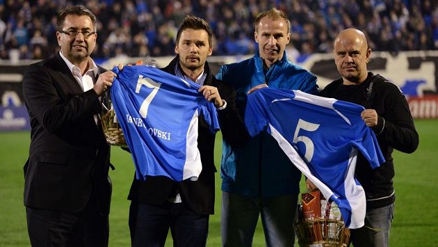 Bývalí hráči Baníku Ostrava Marek Jankulovski (uprostřed) a René Bolf se znovu představí na Bazalech. Bývalí hráči Baníku Ostrava Marek Jankulovski (uprostřed) a René Bolf se znovu představí na Bazalech.