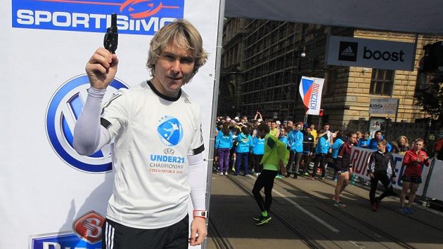 Pavel Nedvěd odstartoval Sportisimo 1/2Maraton Praha. Pavel Nedvěd odstartoval Sportisimo 1/2Maraton Praha.
