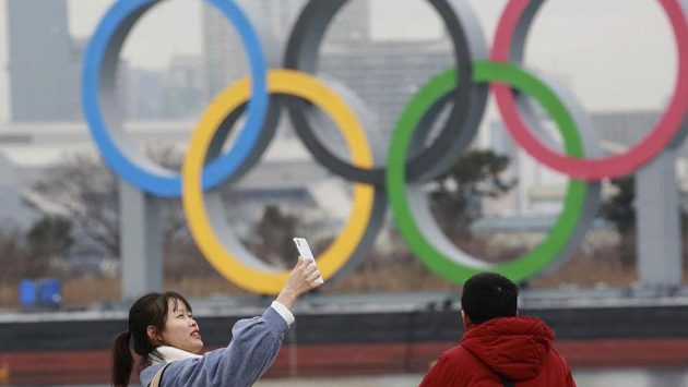 Pořadatelé olympijských her v Tokiu dokončují scénáře, jak hry uspořádat i za pandemie koronaviru. Pořadatelé olympijských her v Tokiu dokončují scénáře, jak hry uspořádat i za pandemie koronaviru.