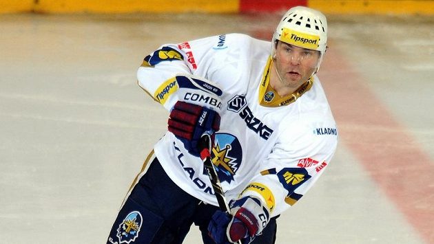 Jaromír Jágr v dresu Kladna při utkání na ledě pražské Sparty. Jaromír Jágr v dresu Kladna při utkání na ledě pražské Sparty.
