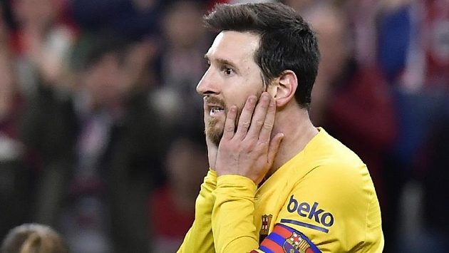 Zůstane v Barceloně? Už to definitivně vypadá, že ano. Do přípravy naskočil i s kapitánskou páskou. Zůstane v Barceloně? Už to definitivně vypadá, že ano. Do přípravy naskočil i s kapitánskou páskou.