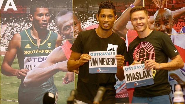Jihoafrický sprinter Wayde van Niekerk a český rekordman Pavel Maslák. Jihoafrický sprinter Wayde van Niekerk a český rekordman Pavel Maslák.