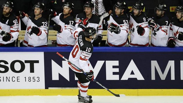 Kanaďan Brayden Schenn se raduje z gólu proti Německu. Kanaďan Brayden Schenn se raduje z gólu proti Německu.