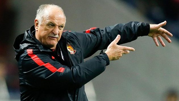 O post trenéra anglické fortbalové reprezentace se uchází Brazilec Luiz Felipe Scolari. O post trenéra anglické fortbalové reprezentace se uchází Brazilec Luiz Felipe Scolari.
