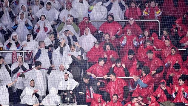 Hokejoví fanoušci Olomouce - ilustrační foto. Hokejoví fanoušci Olomouce - ilustrační foto.