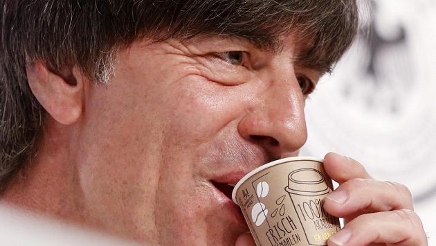 Italská kávička bude chutná, troufá si Joachim Löw. Italská kávička bude chutná, troufá si Joachim Löw.