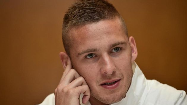 Obránce Pavel Kadeřábek na srazu fotbalové reprezentace před utkáním ve Finsku. Obránce Pavel Kadeřábek na srazu fotbalové reprezentace před utkáním ve Finsku.