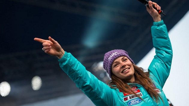 Slovinská lyžařka Tina Mazeová. Slovinská lyžařka Tina Mazeová.