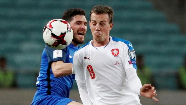 Vladimír Darida v akci při utkání s Ázerbájdžánem. Vladimír Darida v akci při utkání s Ázerbájdžánem.