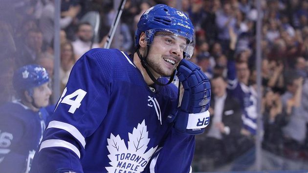 Centr Toronta Maple Leafs Auston Matthews se dočkal vylepšené smlouvy. Centr Toronta Maple Leafs Auston Matthews se dočkal vylepšené smlouvy.