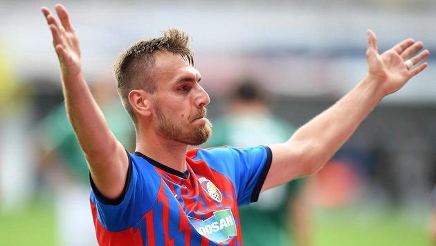 Plzeňský útočník Tomáš Chorý se raduje z úvodní trefy v utkání s Jabloncem. Plzeňský útočník Tomáš Chorý se raduje z úvodní trefy v utkání s Jabloncem.
