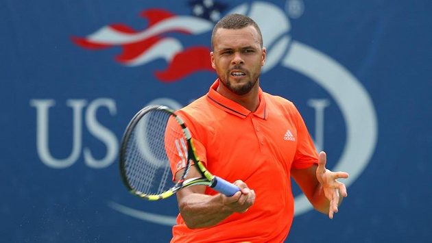 Francouzský tenista Jo-Wilfried Tsonga. Francouzský tenista Jo-Wilfried Tsonga.