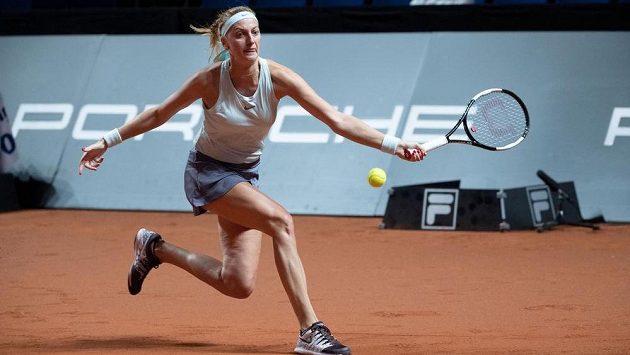 Petra Kvitová na snímku z turnaje ve Stuttgartu. Petra Kvitová na snímku z turnaje ve Stuttgartu.