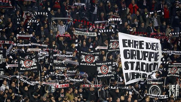 Fanoušci Eintrachtu Frankfurt Fanoušci Eintrachtu Frankfurt