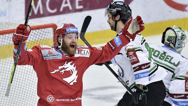 Třinecký střelec David Musil. Třinecký střelec David Musil.