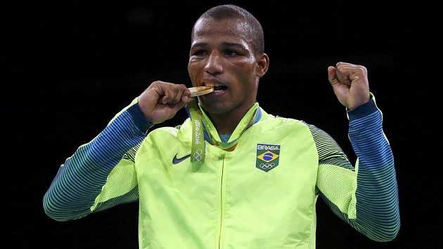 Robson Conceicao je prvním brazilským olympijským šampiónem v boxu. Robson Conceicao je prvním brazilským olympijským šampiónem v boxu.
