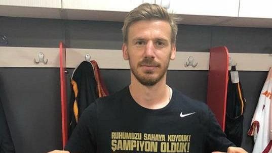 V květnu 2018 oslavoval Serdar Aziz v Galatasarayi titul, teď moc důvodů k radosti nemá. V květnu 2018 oslavoval Serdar Aziz v Galatasarayi titul, teď moc důvodů k radosti nemá.
