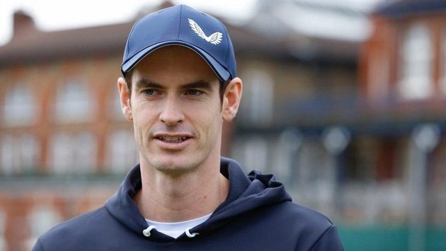 Bývalá světová jednička Andy Murray se po lednové operaci kyčle vrátí k tenisu na turnaji v londýnském Queen's Clubu. Bývalá světová jednička Andy Murray se po lednové operaci kyčle vrátí k tenisu na turnaji v londýnském Queen's Clubu.