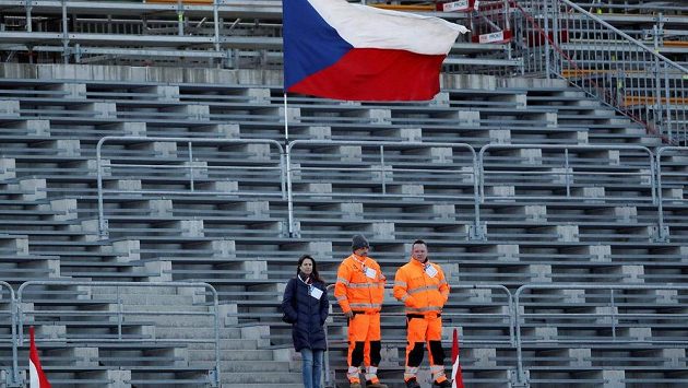Tribuny při SP v Novém Městě na Moravě při sprintu žen. Bez fanoušků se budou muset obejít sportovní akce také v Řecku. Tribuny při SP v Novém Městě na Moravě při sprintu žen. Bez fanoušků se budou muset obejít sportovní akce také v Řecku.
