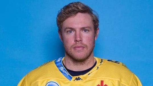 Conor Allen ukončil kariéru. Conor Allen ukončil kariéru.