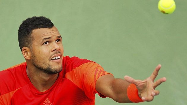 Jo Wilfried Tsonga v exhibici nestačil na Rafaela Nadala. Jo Wilfried Tsonga v exhibici nestačil na Rafaela Nadala.