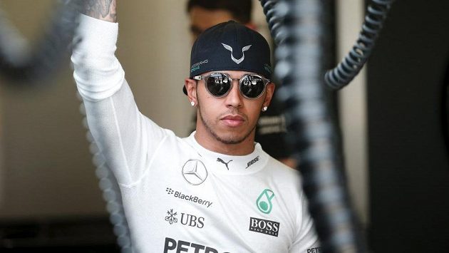 Britský pilot formule 1 Lewis Hamilton Britský pilot formule 1 Lewis Hamilton