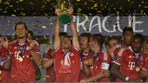 Bayern Mnichov - letošní vítěz Superpoháru. Bayern Mnichov - letošní vítěz Superpoháru.