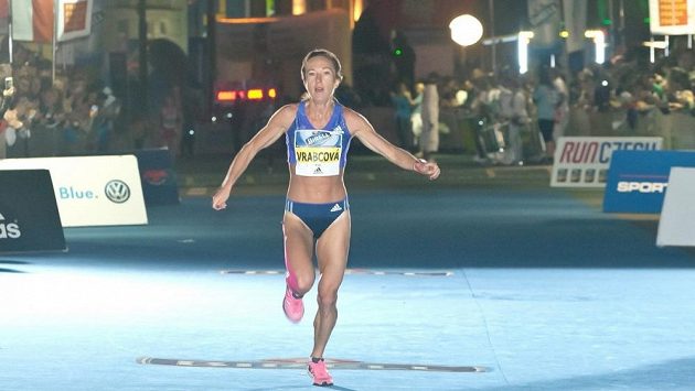 Eva Vrabcová-Nývltová jako běžkyně. Eva Vrabcová-Nývltová jako běžkyně.