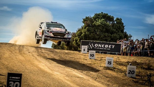 Sebastien Ogier s Fordem Fiesta WRC (archivní foto) Sebastien Ogier s Fordem Fiesta WRC (archivní foto)