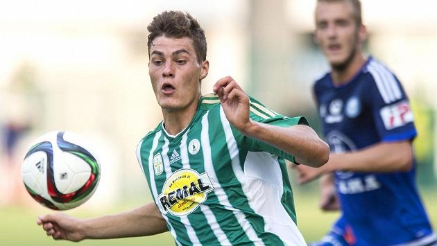 Útočník Bohemians Patrik Schick ví, že má smůlu. Vrbovi se líbí, do Francie ho však nevezme. Útočník Bohemians Patrik Schick ví, že má smůlu. Vrbovi se líbí, do Francie ho však nevezme.