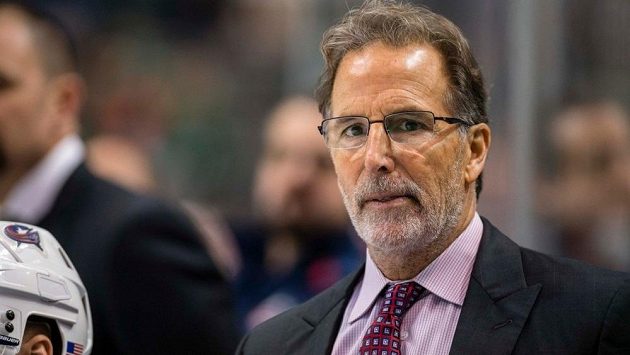 Trenér hokejistů Columbusu John Tortorella. Trenér hokejistů Columbusu John Tortorella.