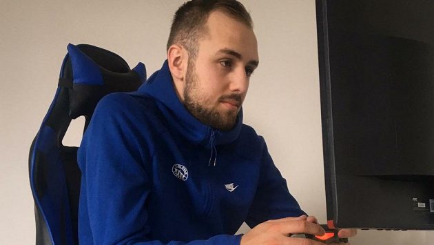 Karel Knejzlík nebyl se svým výkonem spokojen Karel Knejzlík nebyl se svým výkonem spokojen